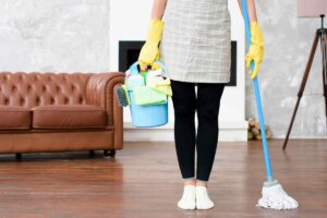 Ecco come pulire i pavimenti per renderli luminosi e profumati: il segreto