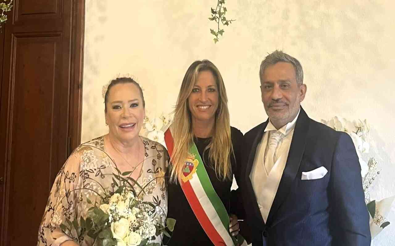 Barbara DE Rossi le nozze segrete con simone Fratini
