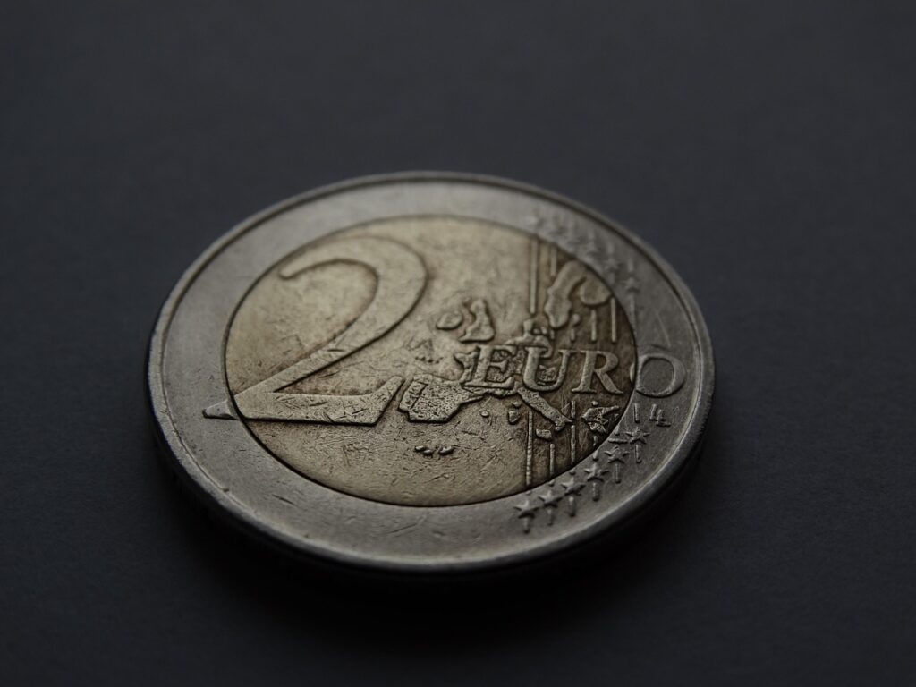Le 2 Euro dell’Estonia del 2016 con il lupo: una moneta dal design affascinante