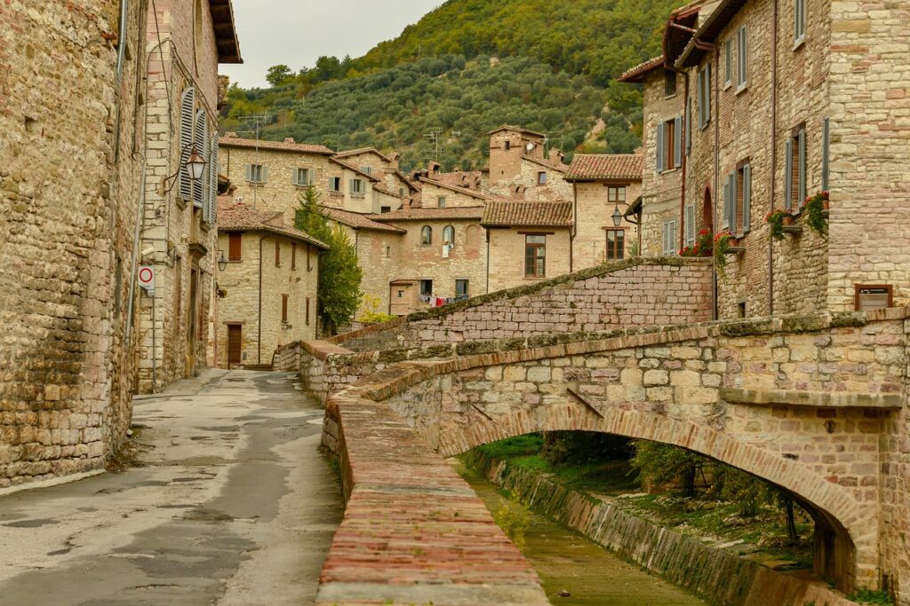 Scopri cosa visitare nei borghi storici dell’Umbria in autunno incantevole