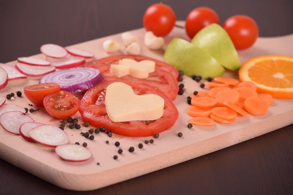 Perché una dieta bilanciata aiuta a ridurre livelli di colesterolo