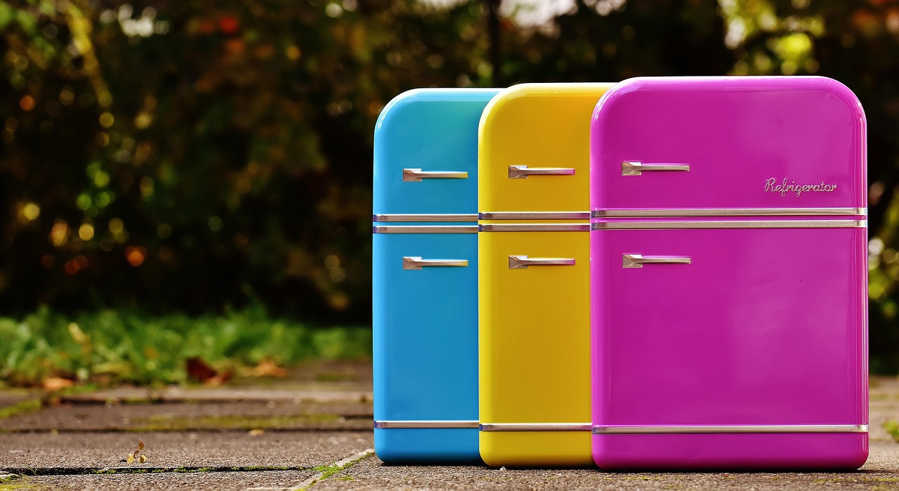 O3 Cube, mini purificatore per frigorifero, compatto e innovativo, migliora la freschezza degli alimenti.